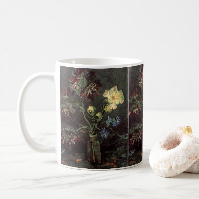 Vas med Myosotis och Peonies av Vincent van Gogh Kaffemugg (Med munk)