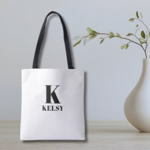 Väska med monogram och namn