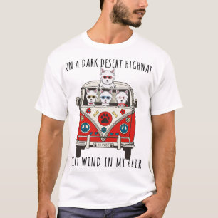 Väster Highland White Terrier Westier på en Mör T Shirt