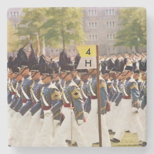 Väster pekar Cadetsanpassadetext Stenunderlägg