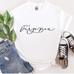 Väster Virginia Script State Women's T-Shirt<br><div class="desc">Vi lägger alltid till nya mönster varje dag!</div>