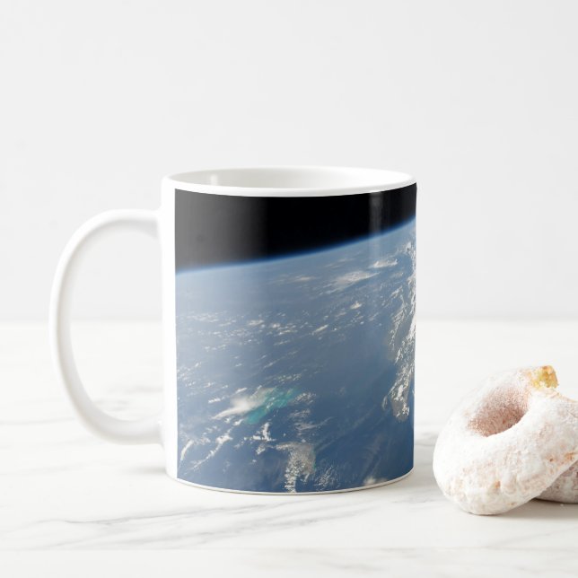 Västsaharas damm blåste västerut i Atlanten. Kaffemugg (Med munk)