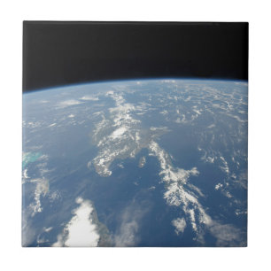 Västsaharas damm blåste västerut i Atlanten. Kakelplatta