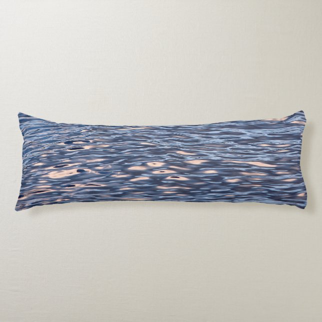 Vatten Body Cushion Kroppskudde (Framsidan)