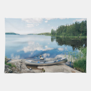 Vatten Canoe i Sjö i Sverige Kökshandduk