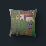 Vatten Castle, Gustav Klimt Kudde<br><div class="desc">Gustav Klimt (14 juli, 1862 - 6 februari 1918) var en österrikisk symbolmålare och en av de mest framstående medlemmarna i Wien Secession-rörelsen. Klimt noteras för målningar, murar, skisser och andra föremål d'art. Förutom hans verk, som innefattar anklagelser och porträtt, målade han upp landskap. Klimt var bland konstnärer från Wienutträdet...</div>