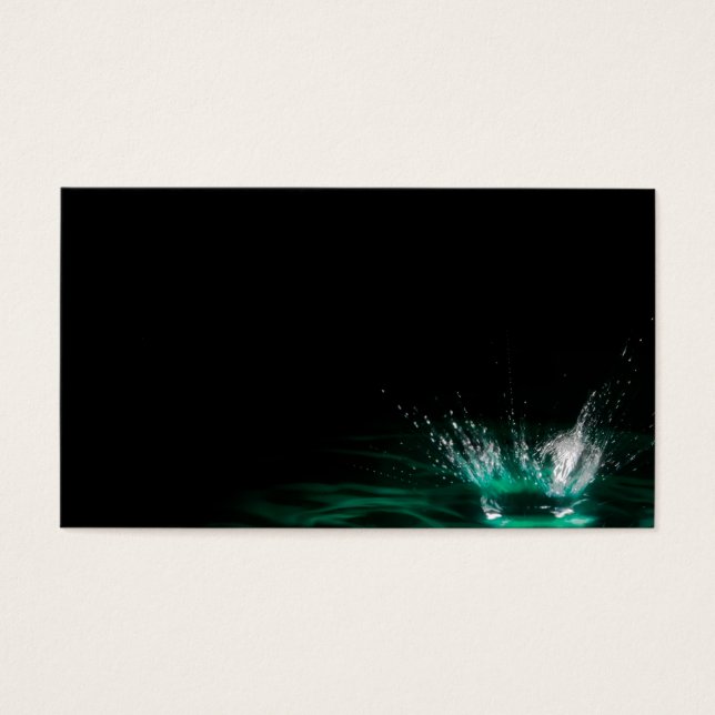 Vatten droplet stänk på svart bakgrund visitkort (Framsidan)