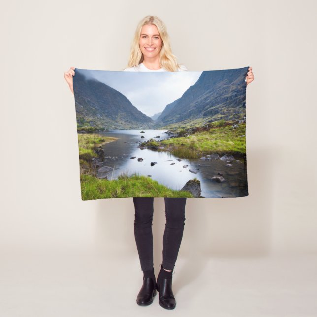 Vatten | Gap of Dunloe County Kerry Ireland Fleecefilt (På plats)