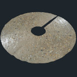 Vatten Kant Stones Snäckors Beach Ocean Sand Summe<br><div class="desc">Idealisk för helgdag! Julgran-kjolten har ett originalfoto av sten, småstarna och snäckor i färg vid havets kant längs en sandstrand. Denna design finns också tillgänglig för andra produkter. Ser du inte vad du är tittar för? Behöver du hjälp med anpassning? Kontakta Rebecca för att få något designat bara för dig....</div>