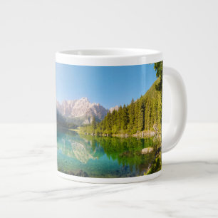 Vatten Lago di Fusine Mount Gangart Julian Alper Jumbo Mugg