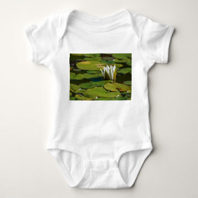 Vatten Lily Blommar T Shirt (Framsida)