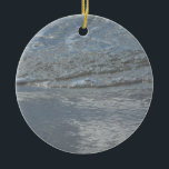 Vatten på Abstrakten Beach-fotot Julgransprydnad Keramik<br><div class="desc">Det här är ännu ett lugnande bild - man kan nästan höra att vatten överlappar på stranden. Kolla vår affär för mer vatten på stranden bilder. Det här bild är också ett exempel på "Vatten Lapping on the Beach" från tapet i widescreenformat från www.mlewallpapers.com.</div>
