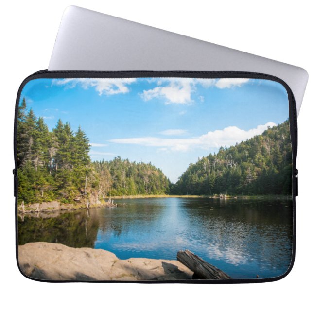 Vatten | Spruce Sjö Quebec, Kanada Laptop Fodral (Framsidan)