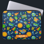 Vatten-vapen vatten-ballonger sommarungar mönster laptop fodral<br><div class="desc">Vatten vapen vatten-ballonger sommaren bassäng party ungars personlig mönster.</div>