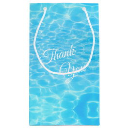 Vatten vid strupen Bassäng party vid Beach party S