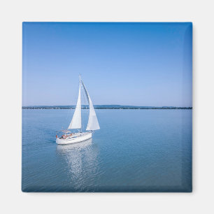 Vatten Yacht i Sjö Balaton Sjö Ungern Magnet