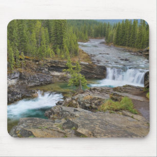 Vattenfall i den kanadensiska rocky mountains musmatta