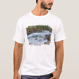 Vattenfall i fårfloden i rocky mountains t shirt