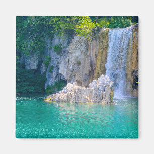 Vattenfall i nationalparken Plitvice i Kroatien Magnet