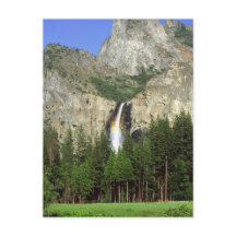 Vattenfall i Yosemite National Park, Kalifornien