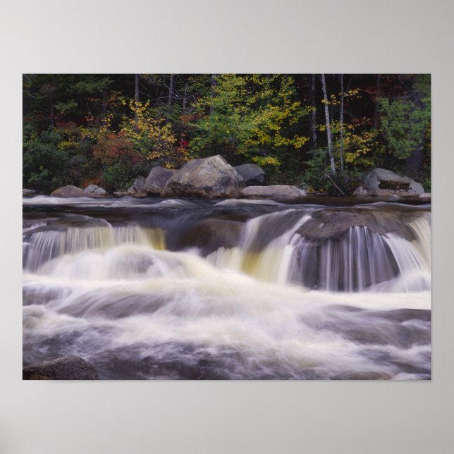 Vattenfall, Kancamagus Highway, Vit Poster (Framsidan)