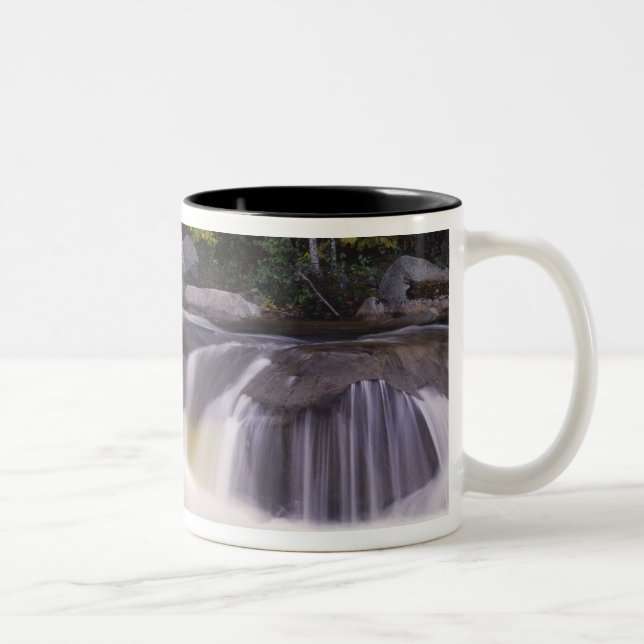 Vattenfall, Kancamagus Highway, Vit Två-Tonad Mugg (Höger)