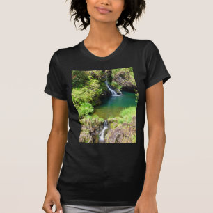 Vattenfall längs vägen till Hana, Maui, Hawaii T Shirt