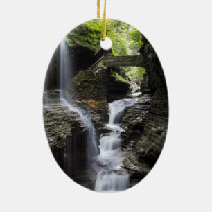 Vattenfall på den Watkins glenen, NY Julgransprydnad Keramik