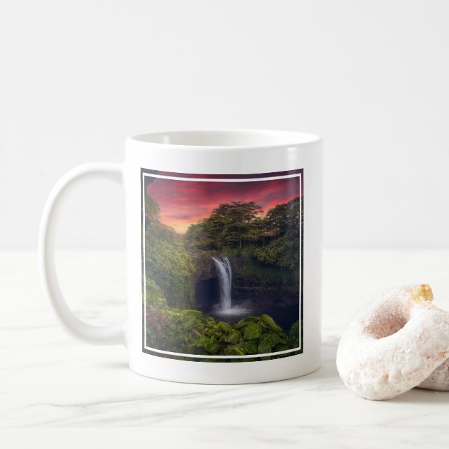 Vattenfall | Rainbow Falls, Hilo, Hawaii Kaffemugg (Med munk)