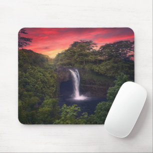 Vattenfall Rainbow Falls, Hilo, Hawaii Musmatta