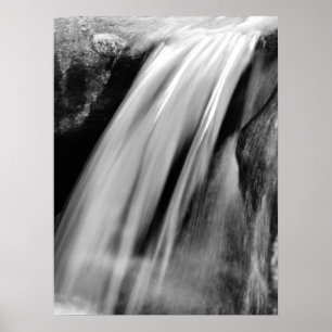 Vattenfall som är svartvit poster
