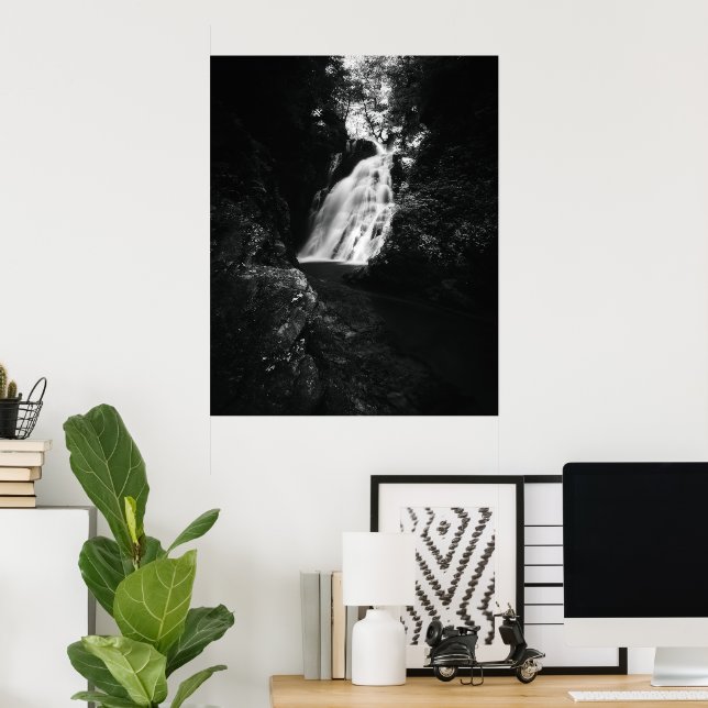 Vattenfall Šum i svart och vitt Poster (Hemmakontoret)