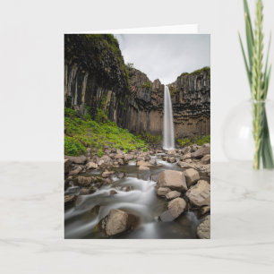 Vattenfall   Svartifoss Waterfall, södra Islandet Kort