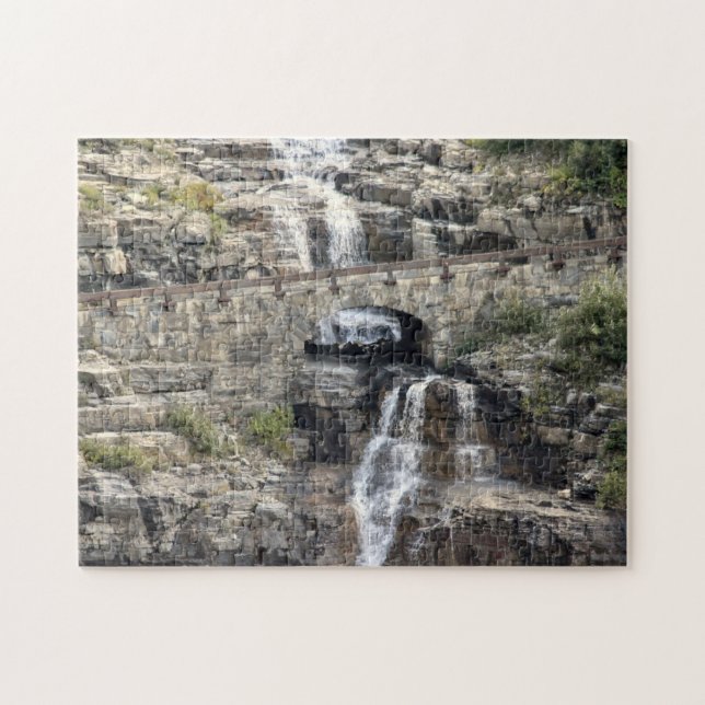 Vattenfall vid Glacier National Park Pussel (Horisontell)