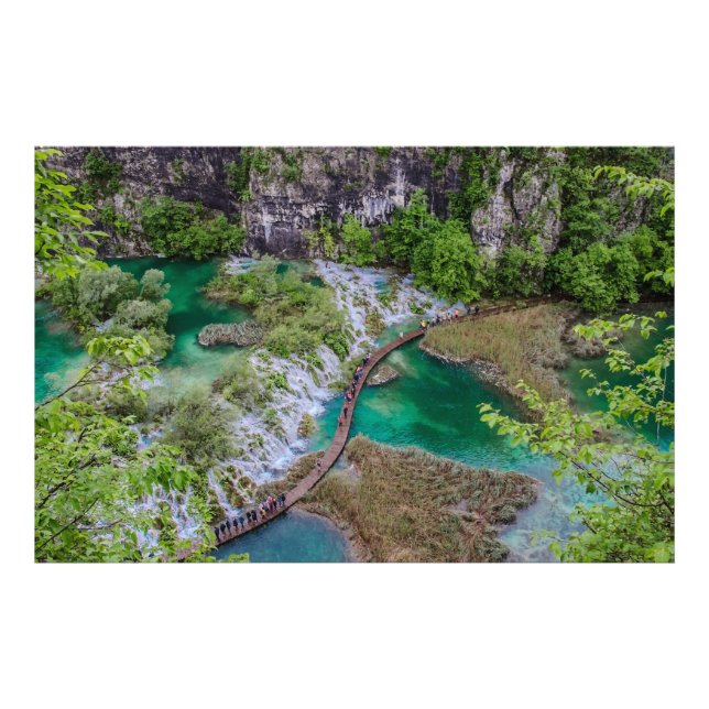Vattenfallskrascade i parken Plitvice sjöar Fototryck (Framsidan)