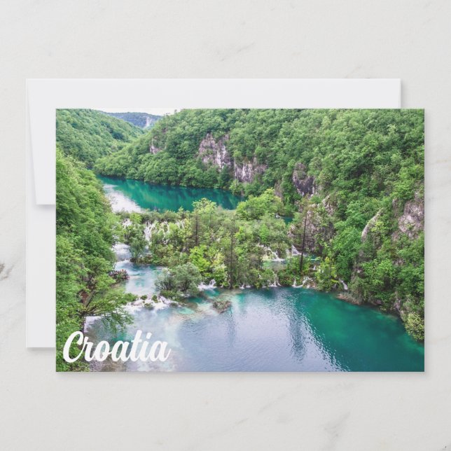 Vattenfallskrascade i Plitvice Sjöar Park i Kroati (Framsida)