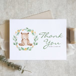 Vattenfärg Baby Bear Greenery WandeBaby Shower Tack Kort<br><div class="desc">Visa din uppskattning för gästerna med det här anpassadet-tack-kort för babyduschen-kort med en vattenfärgad björn i baby omgiven av en grön krans. Anpassa den med dina egna detaljer. Det här tackkortet är perfekt för skogsvårdsmatade babyduschar,  födelsedagsfester med mera. Matchande objekt är också tillgängliga.</div>