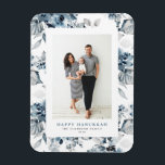 Vattenfärg Blå Blommor Glad Hanukkah Foto Magnet<br><div class="desc">Glad Hanukkah! Skicka varma hösthälsningar till din familj och vänner med denna anpassningsbara Hanukkah-magnet. Den har ett vattenfärg-mönster med blå blommor. Anpassa detta Hanukkah-foto magnet genom att lägga till dina uppgifter. Denna botaniska Hanukkah-magnet finns tillgänglig i olika kartong.</div>
