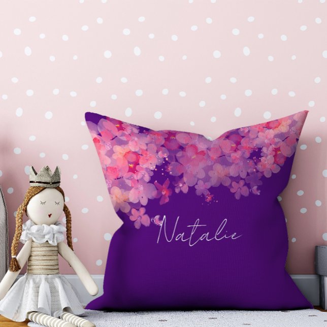 Vattenfärg blommig korall lila namn  kudde (Skapare uppladdad)