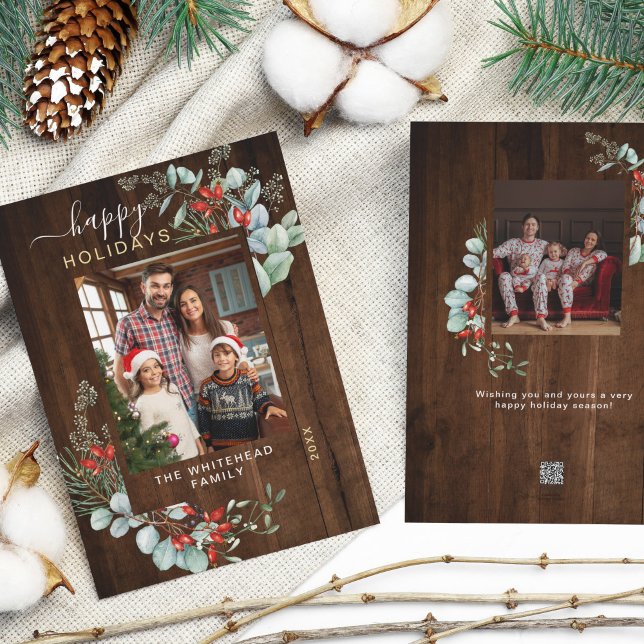 Vattenfärg Botaniskt grönt Foto Rustic Wood Julkort (You will love these beautiful Christmas cards! They feature botanical watercolor pine and berries.)