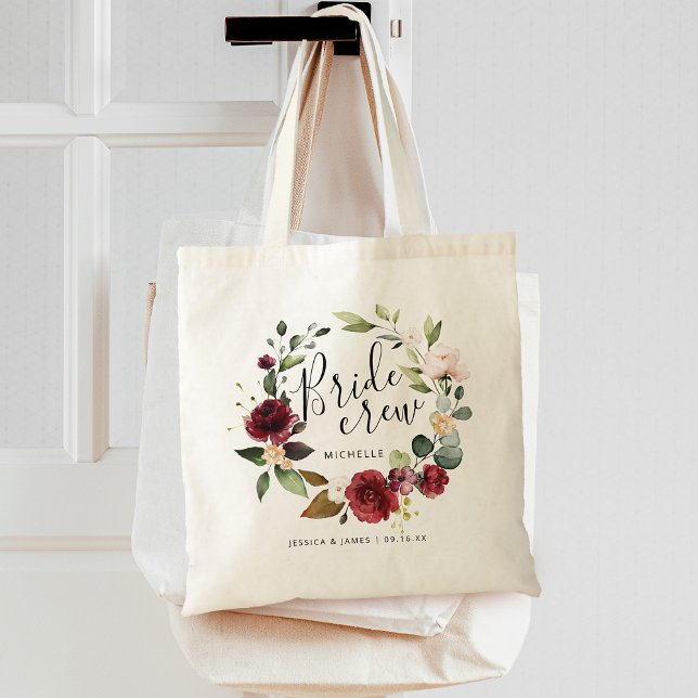 Vattenfärg Burgundy Blommigt Utandningsbesättning  Tygkasse (Watercolor Burgundy Floral Wreath Bride Crew Name Tote Bag)