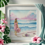 Vattenfärg efter Shoreline Fototryck<br><div class="desc">"Vid Shoreline" är en av mina nyaste vattenfärgsmålningar på strandscener, som fångar ett serenögonblick med mjuka rosa-teckningstoner och ett lugn blått hav. Denna känslosamma biet av strandkonst har en kvinna vid vattenens kant och en andra strand som vilar i sanden, vilket ger en tyst, symbolisk glimt av samband och reflektion....</div>