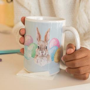 Vattenfärg påskkanin kanin med ägg kaffemugg