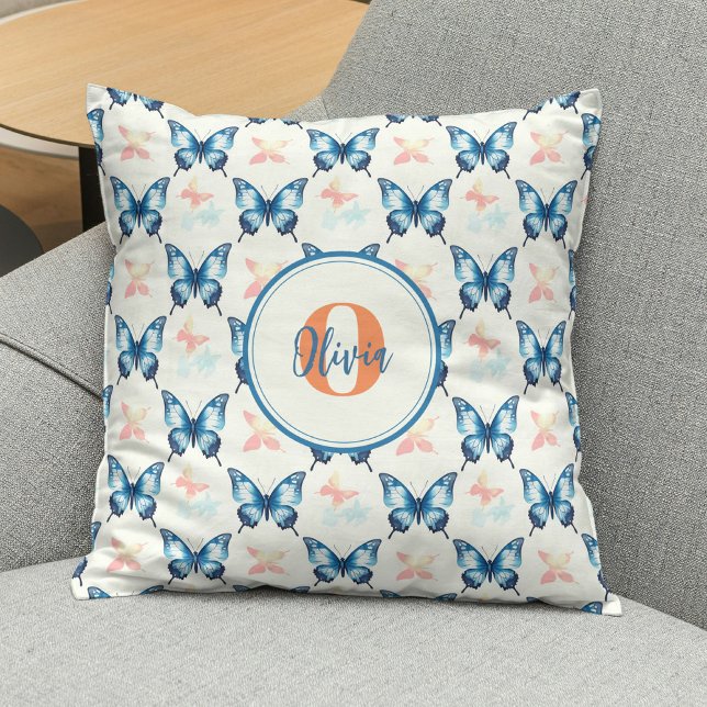 Vattenfärg Stilfull blå fjärilar monogram Kudde (Skapare uppladdad)