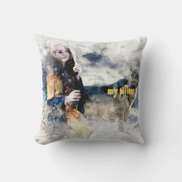 Vattenfärg Texturerad monogrammad fyllning Kudde