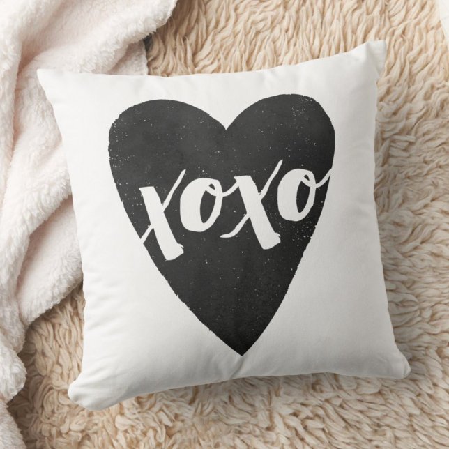 Vattenfärg XOXO Valentine Pillow - svart Kudde (Skapare uppladdad)