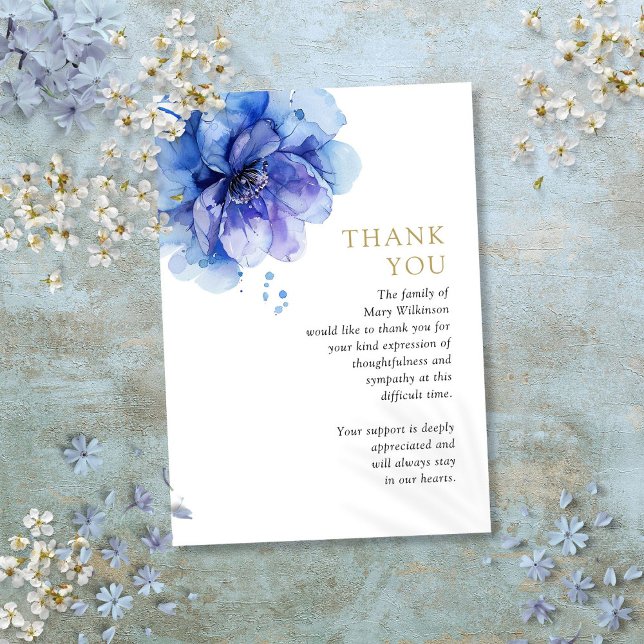 Vattenfärgad blå Blommigt Firande livets begravnin Tack Kort (Watercolor Blue Floral Celebration Of Life Funeral Thank You Card)