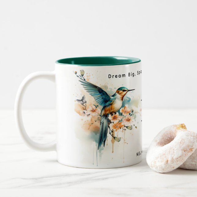 Vattenfärgad Elegant Hummingbird Monogram med Namn Två-Tonad Mugg (Med munk)