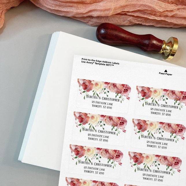 Vattenfärgad Ro i Burgundy Red,  Rosa Adressetikett (Skapare uppladdad)