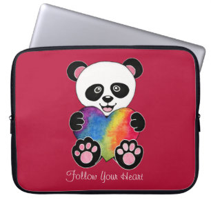 Vattenfärgad utspädd panda med regnbåge i hjärtat laptop fodral